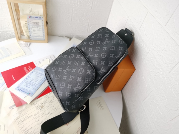 ルイヴィトンバッグ正面デザイン